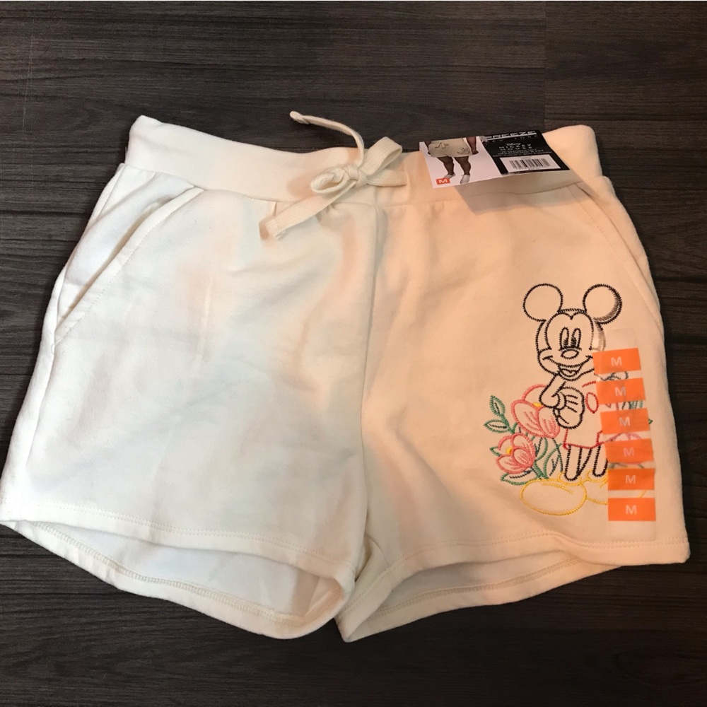 Mickey Mouse  medium shorts new